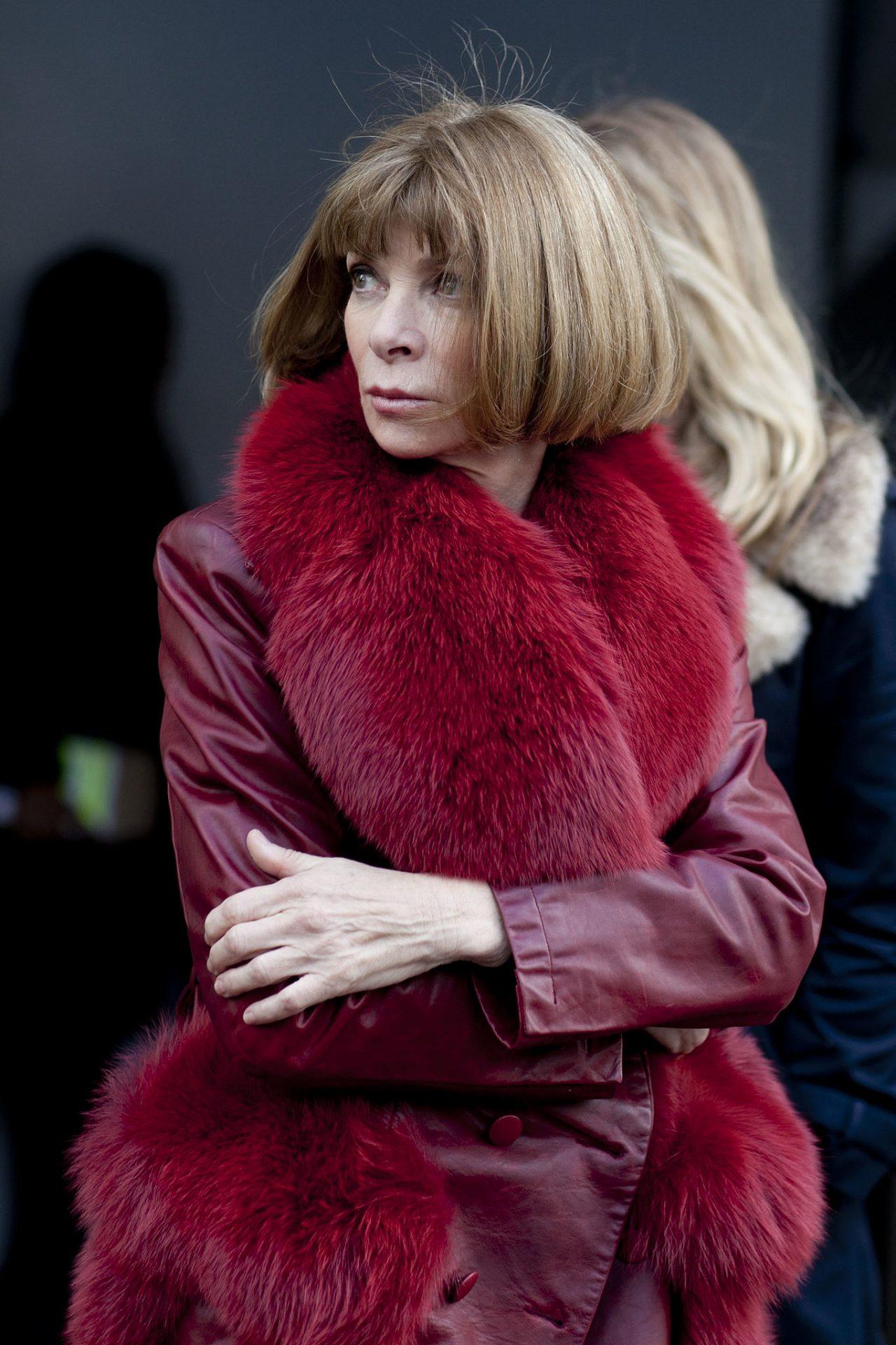 anna-wintour-red-fur